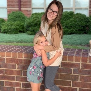 Meet your Posher, Nicole